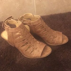 Talan Cutout Stacked Heel Sandal